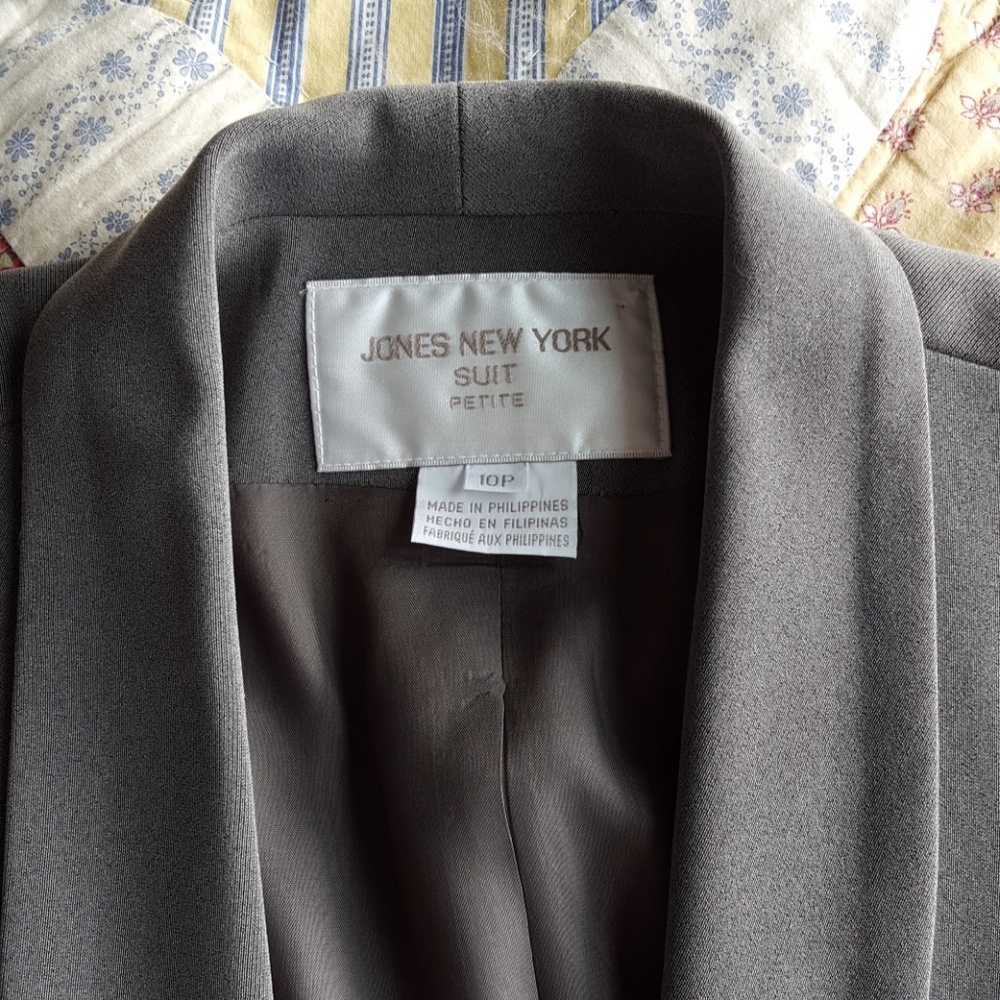 Jacket - Picture 2 of 3